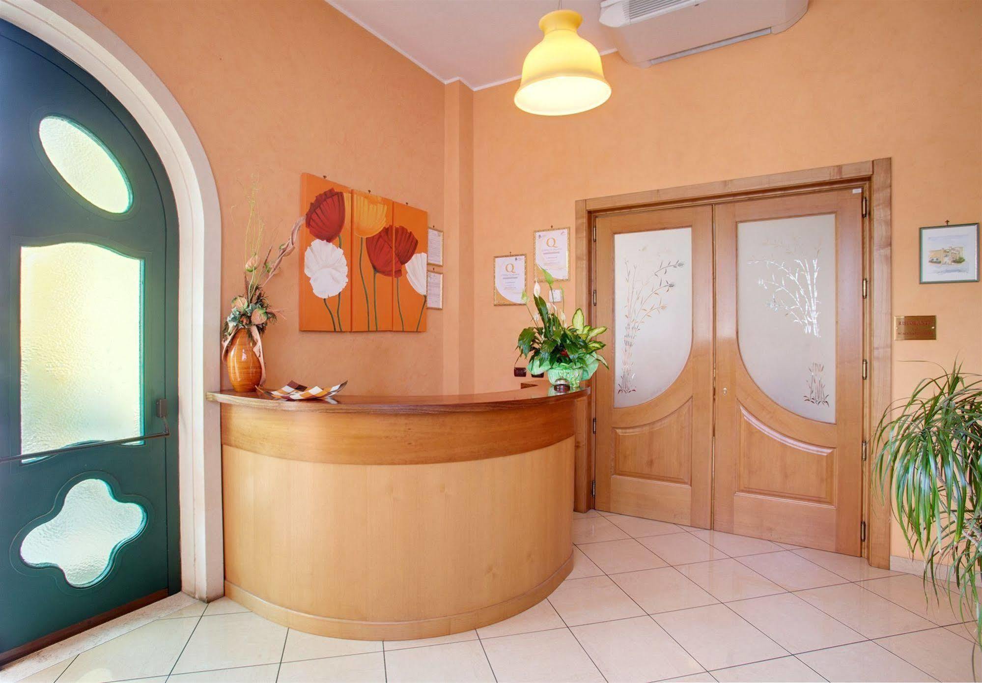 Lo Scacciapensieri Hotel&Restaurant Monteroni di Lecce Exterior foto